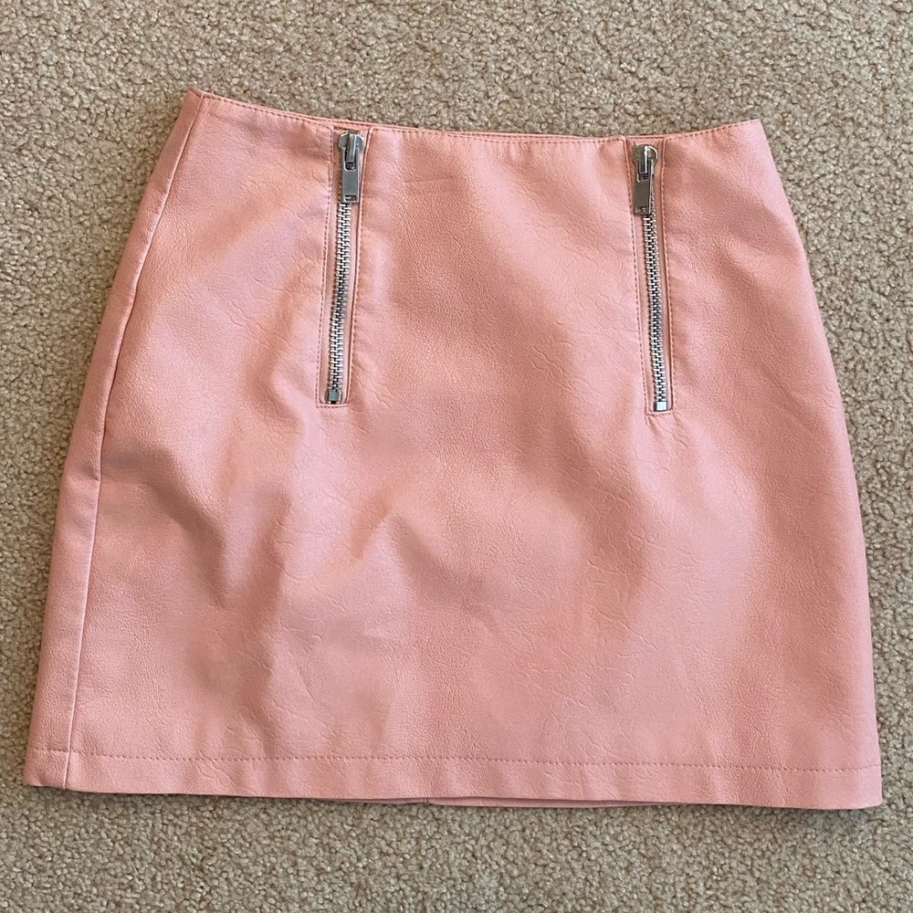 Pink faux leather 2 zipper mini skirt
